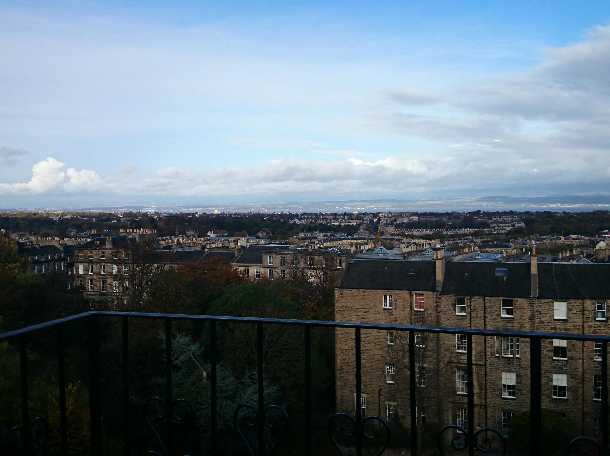 Fountain Court Apartments - Royal Garden Edimburgo Exterior foto